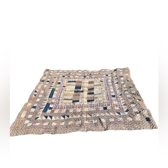 Vintage Handmade Large Quilt from early 1900’s - Picture 1 of 4